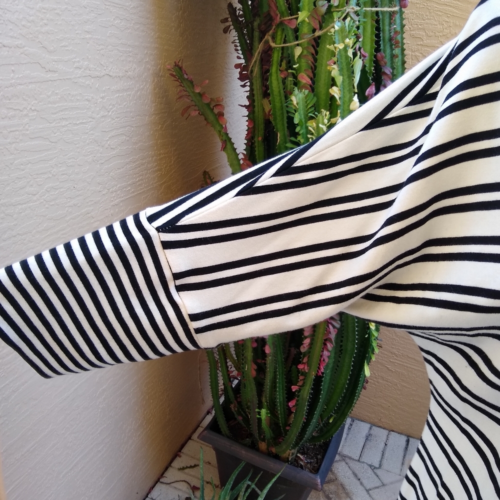 Geometric Design Top by WHBM - Picture 4 of 4